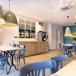 Yomo Hostal Bcn Port